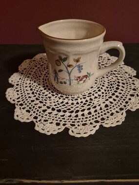 Vintage Heartland Creamer